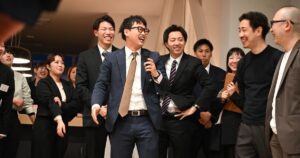 全社員でつくる”SHOEI AWARD”｜SHOEIを知る